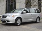 Chrysler Town & Country 2010 года